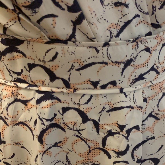 Elegant One-Shoulder Printed Dress - Picture 4 of 12